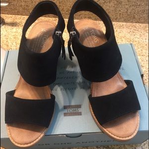 Toms Majorca Cut Black Suede